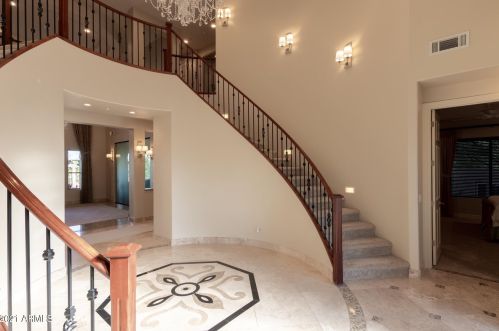 25401 45th Dr, Phoenix AZ  85083-2243 exterior