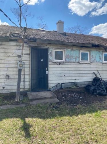 2224 Central Dr, Gary, IN 46407-1736