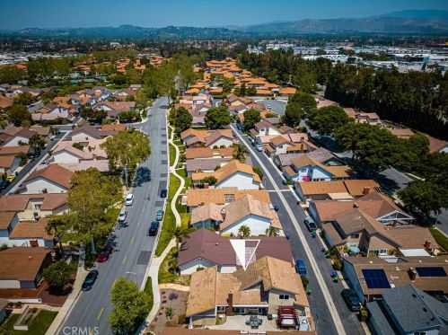 14402 Raintree Rd, Tustin CA  92780-6930 exterior