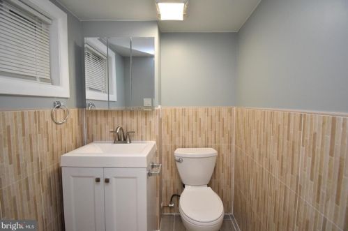 4110 Frosthoffer Ave, Camden NJ  08109-1523 exterior