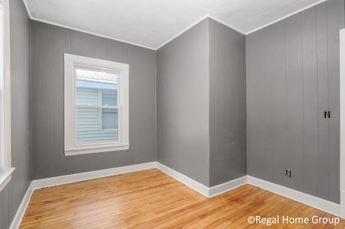 328 Valley Ave, Grand Rapids MI 49504-5471 exterior