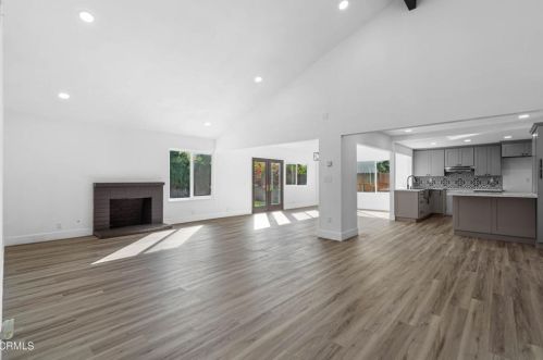 1540 Joliet Pl, Oxnard CA  93030-3140 exterior