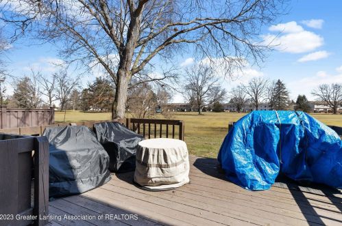 5874 Okemos Rd, Haslett MI 48840-9562 exterior