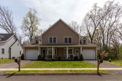 40 Kari Ct, Windsor, CT 06095-3576