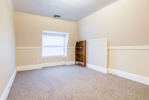 78 Maple St, Springfield MA 01105-1858 exterior