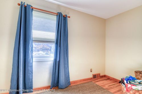 26 Laurelton Ave, Jackson Twp NJ  08527-2437 exterior