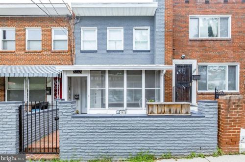 2232 16th St, Washington DC  20020-4302 exterior