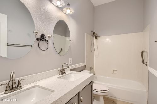 6842 Linda Ln, Chandler AZ 85226-5847 exterior