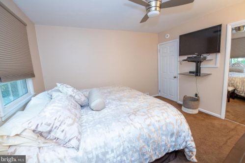 3255 Maple Rd, Huntingdon Valley PA exterior