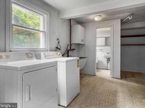 336 Ainslie Rd, Huntingdon Valley PA 19006-8701 exterior