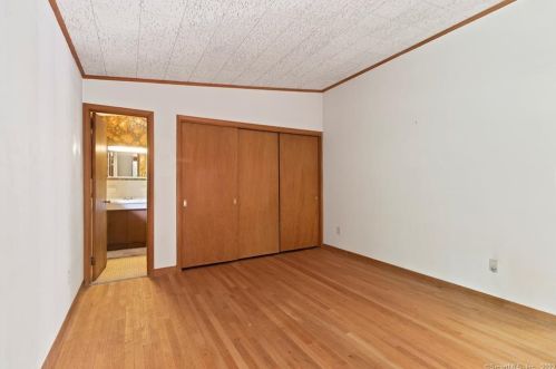 24 Beckwith Rd, Deep River CT 06419-1105 exterior