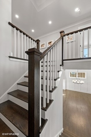 662 Parkside Ave, Elmhurst IL 60126-5029 exterior