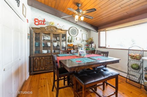 5504 Wonder Wood Dr, Bull Valley IL 60097-9083 exterior