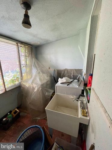 4515 8th St, Philadelphia PA 19140-1343 exterior