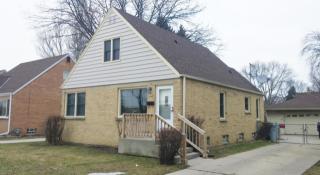 3870 88th St, Milwaukee, WI 53222-2707