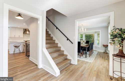 1326 Kirby Rd, Mc Lean VA  22101-2409 exterior