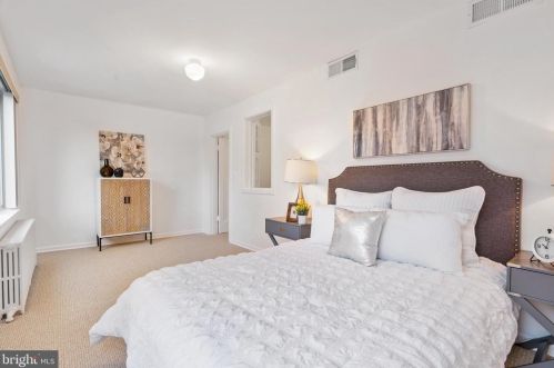 3708 Massachusetts Ave, Washington DC 20016-5812 exterior