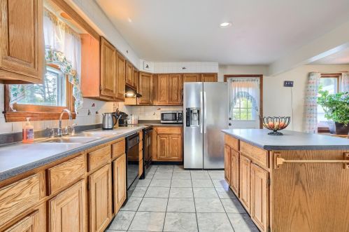 59 Pembroke Rd, Concord NH 03301-5707 exterior