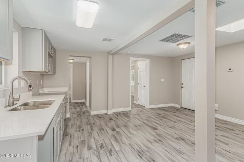 3907 Montecito St, Tucson AZ 85711-4817 exterior