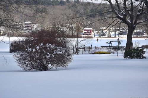 14 Lk St, Ellington CT 06029-3008 exterior