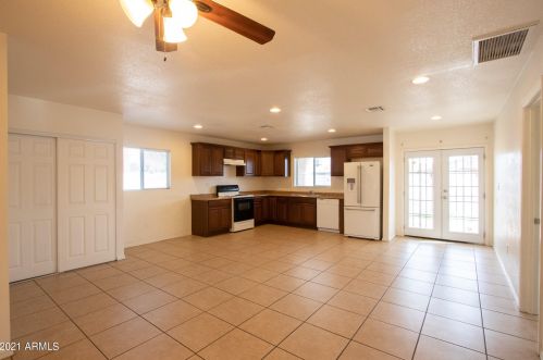 4701 Chambers St, Phoenix AZ  85040-4131 exterior