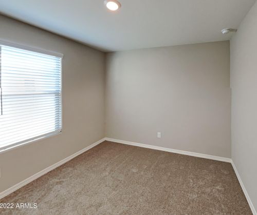 8023 Albeniz Pl, Phoenix AZ  85043 exterior