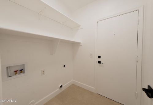 1672 Butler Dr, Chandler AZ 85226-3585 exterior