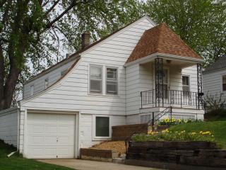 4838 William St, Omaha NE  68106-2536 exterior