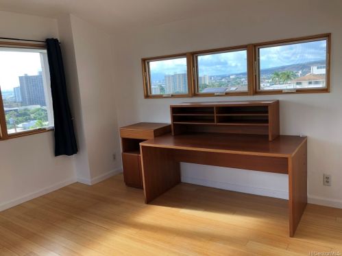 1608 Miller St, Honolulu HI 96813-1870 exterior