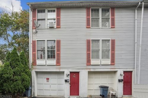 54 Bruen Ave, Irvington, NJ 07111-3513