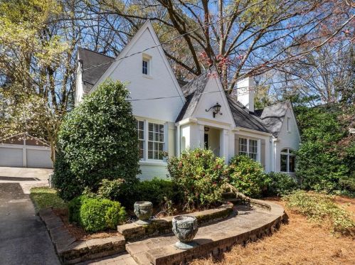 1197 Beech Valley Rd, Atlanta, GA 30306-3121