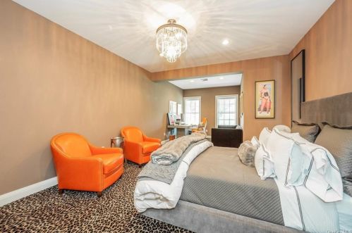 2 Shadow Tree Ln, Briarcliff NY 10510-2255 exterior