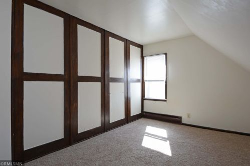 864 Geranium Ave, Saint Paul MN 55106-2607 exterior