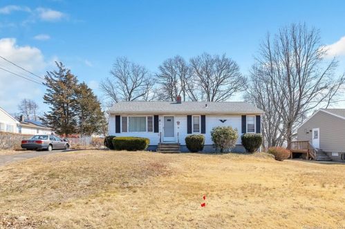 79 Ida Ave, Derby, CT 06418-2321