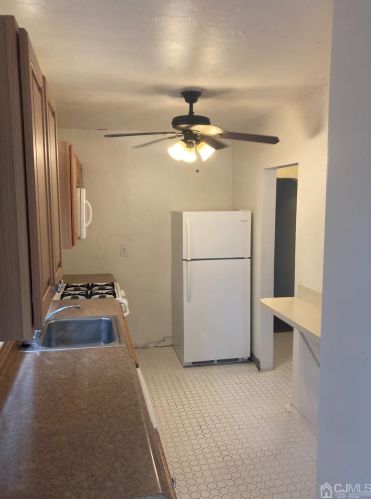 72 Duke St, New Brunswick NJ 08901-1707 exterior