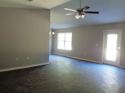 3 Cat Is Rd, Defuniak Springs FL 32433-7674 exterior