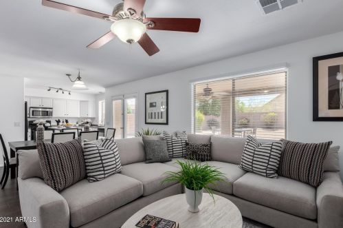 20910 37th Pl, Phoenix AZ  85050-4863 exterior