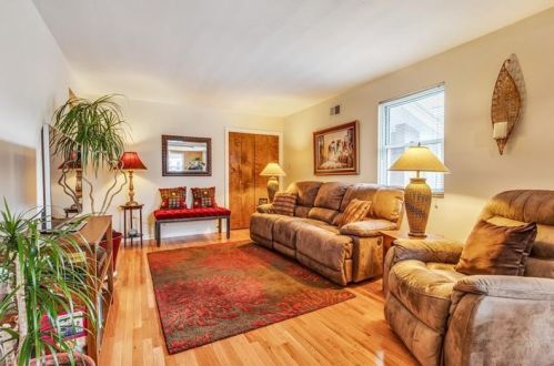 502 Main St, Pittsburgh PA 15220-5102 exterior