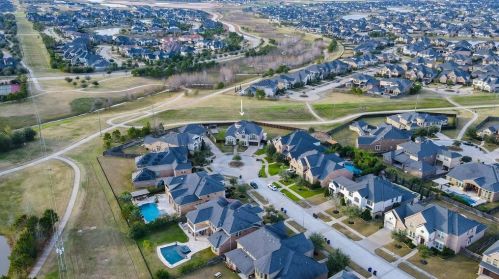 5830 Caspian Falls Ln, Fulshear TX 77441-2144 exterior