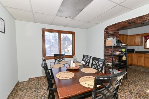 1813 59, Milwaukee WI 53214-5129 exterior