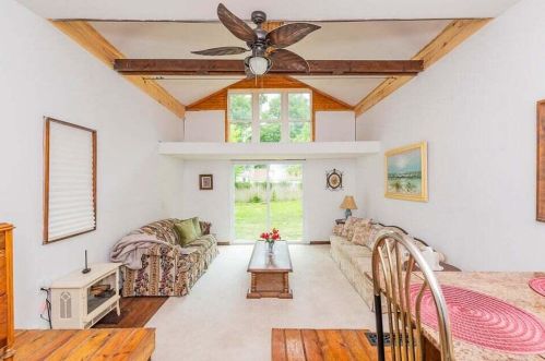 514 Kalamazoo St, Paw Paw MI 49079-1130 exterior