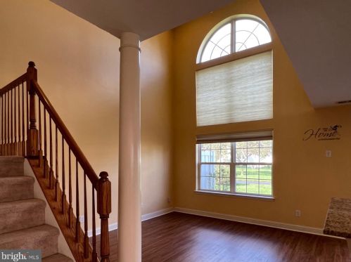 297 Fountayne Ln, Trenton NJ 08648-2672 exterior