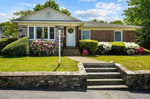 50 Gaudet St, Providence, RI 02911-2212