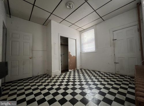 225 51 St, Philadelphia PA 19139-2726 exterior