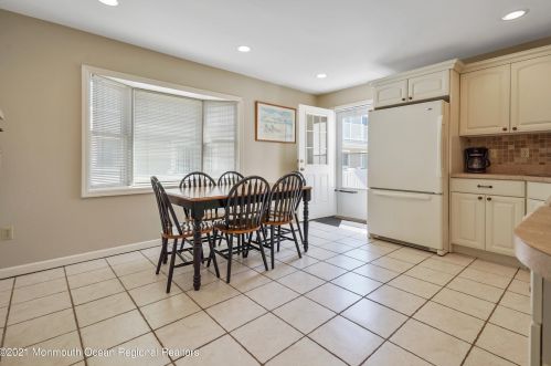 100 Vance Ave, Lavallette NJ 08735-2239 exterior