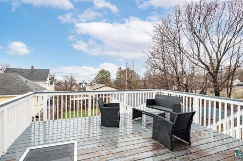 828 7th St, Duluth MN 55805-1236 exterior