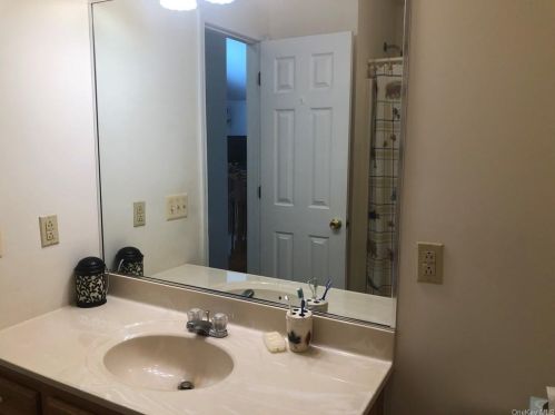 69 Un School Rd, Montgomery NY 12549-2318 exterior