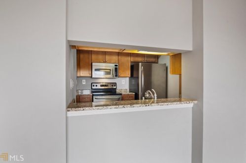 275 13th St, Atlanta GA 30309-3618 exterior