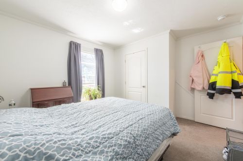 52 Longmeadow Dr, Concord NH 03301-3413 exterior