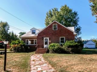 1496 Brookside Dr, Union Center NJ  07083-6352 exterior